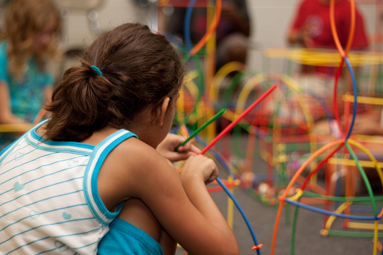 découvrez des idées d'activités pour enfants, ludiques et créatives, adaptées à tous les âges. inspirez-vous pour occuper et divertir vos enfants facilement au quotidien !