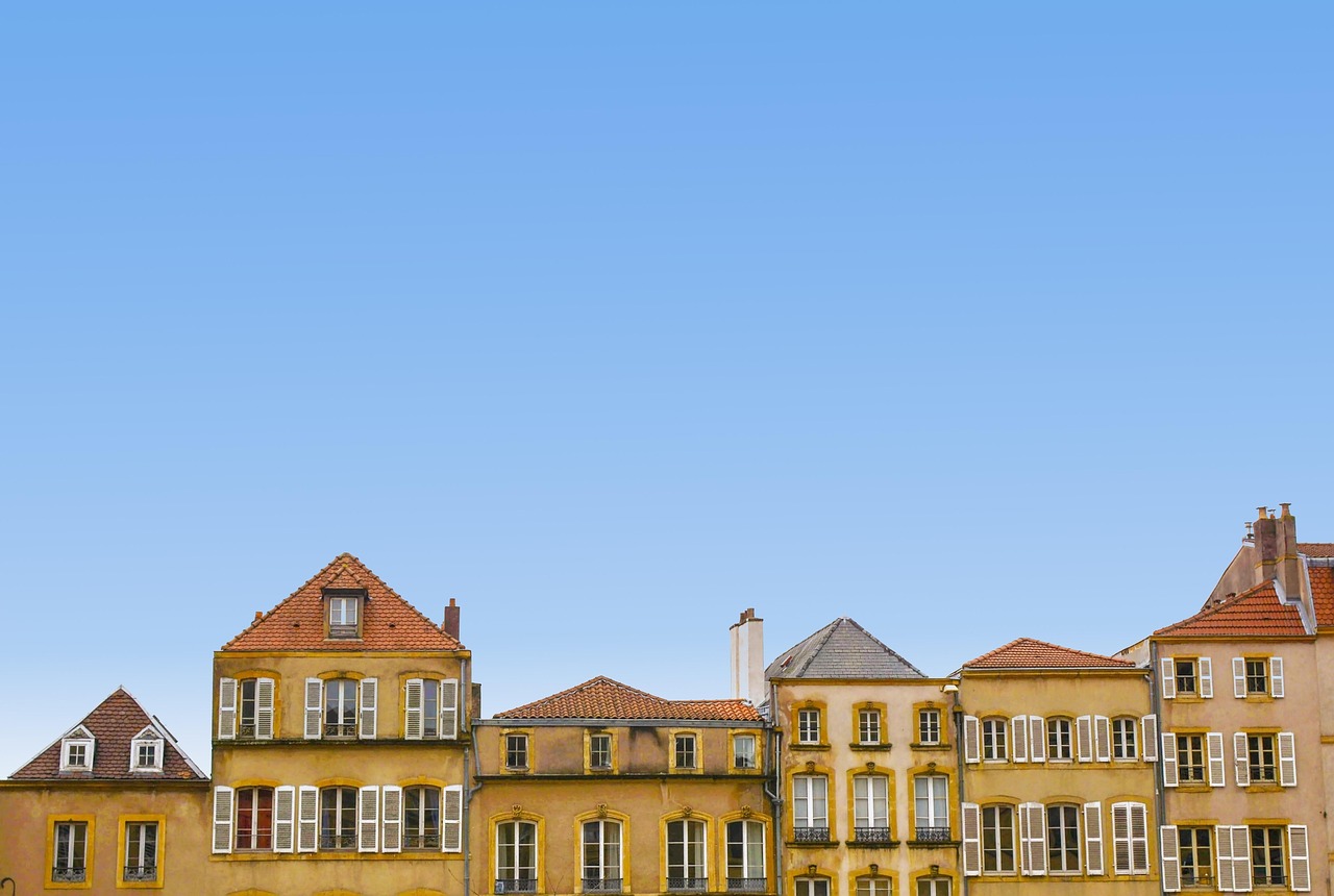 découvrez les dernières tendances de l'immobilier, les évolutions du marché, les conseils d'achat et d'investissement pour réussir vos projets immobiliers.