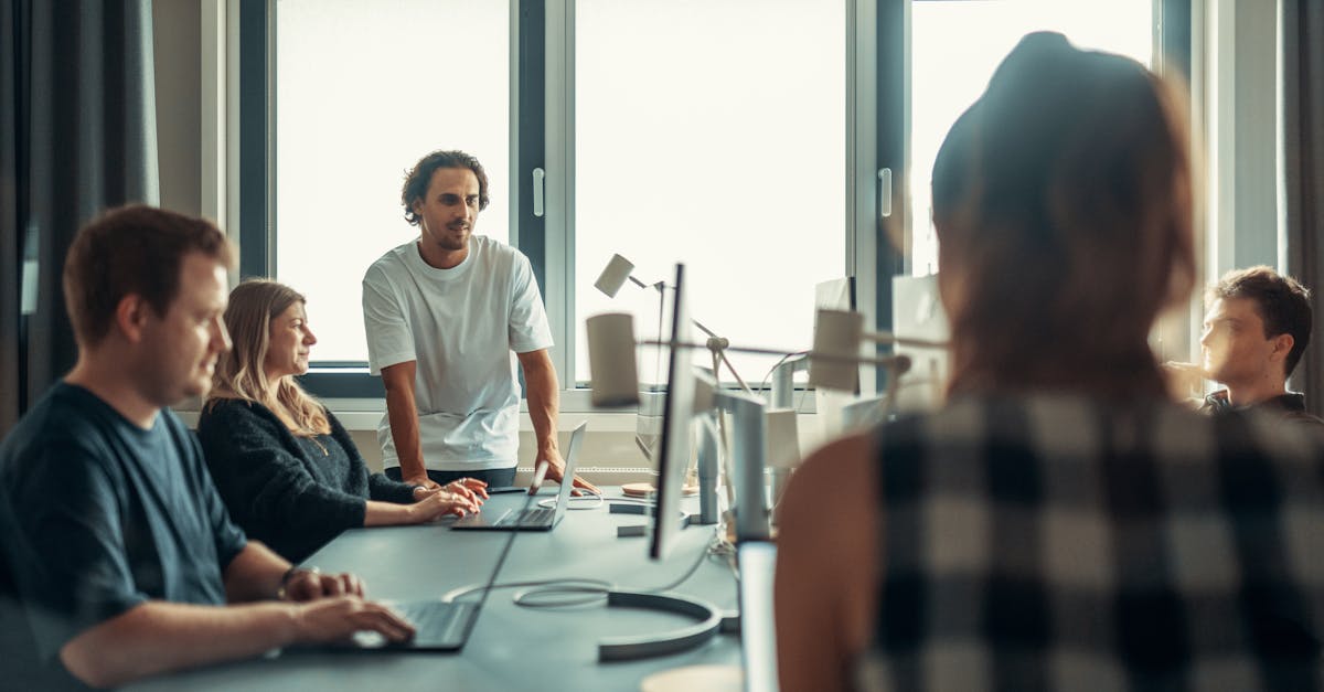 découvrez comment optimiser votre site web grâce au seo pour améliorer votre visibilité sur les moteurs de recherche, attirer plus de visiteurs et augmenter votre chiffre d'affaires. apprenez les meilleures pratiques et stratégies incontournable pour réussir en ligne.