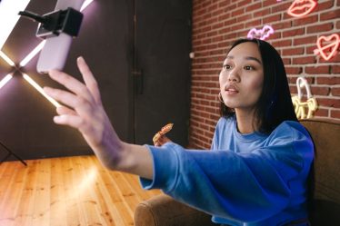 découvrez l'importance d'une présence en ligne solide pour votre entreprise. apprenez à optimiser votre visibilité sur le web, à engager votre audience sur les réseaux sociaux et à transformer vos stratégies digitales pour booster votre succès. rejoignez le mouvement numérique dès aujourd'hui!