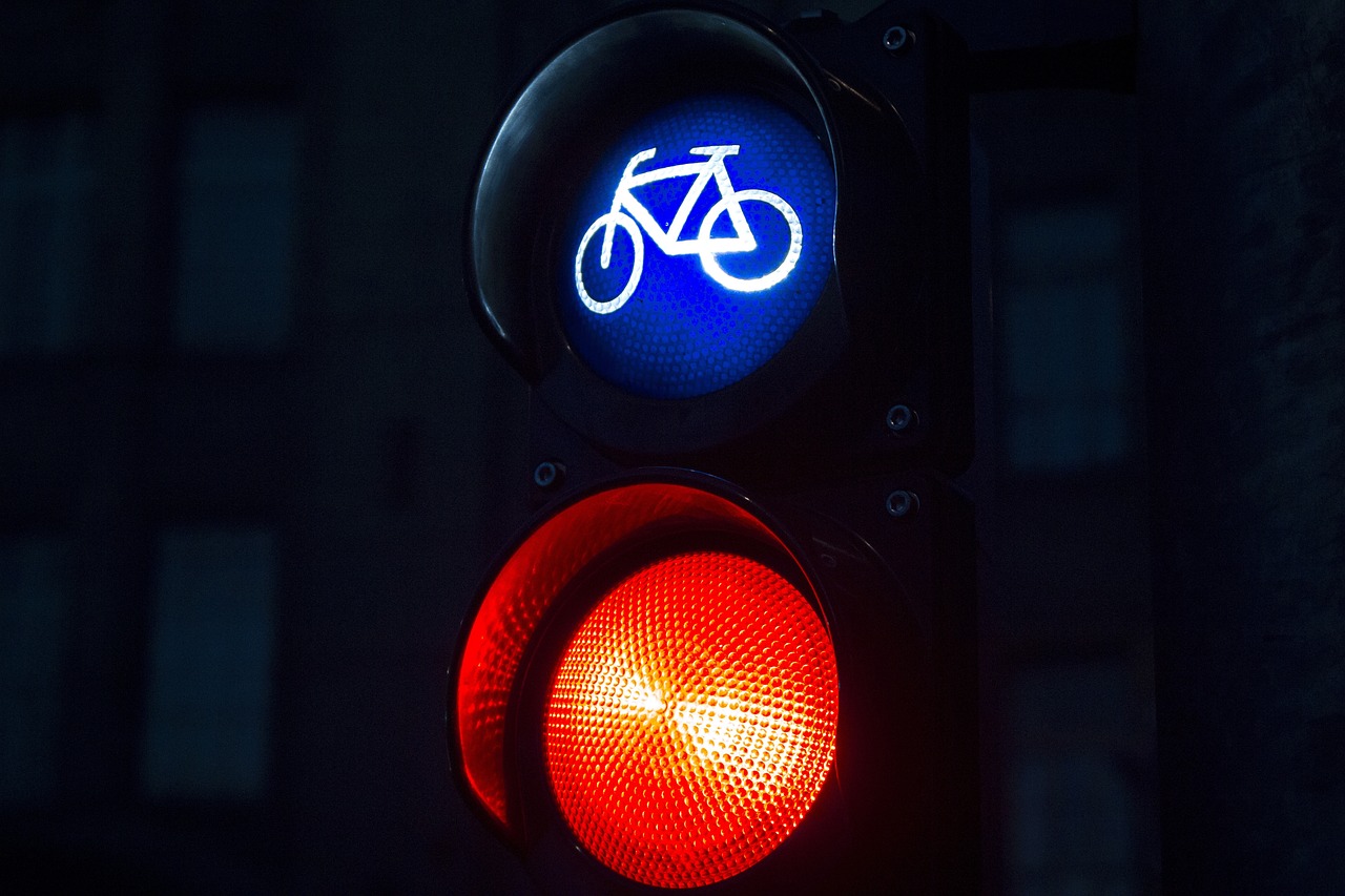 découvrez les causes de la baisse du trafic seo et les solutions pour améliorer votre visibilité en ligne. optimisez votre stratégie pour éviter une chute significative de vos visiteurs et retrouvez votre positionnement sur les moteurs de recherche.