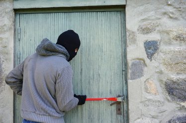 découvrez nos solutions efficaces de protection contre le vol pour sécuriser votre domicile. protégez vos biens avec des systèmes de sécurité avancés et des conseils d'experts en anti-effraction.