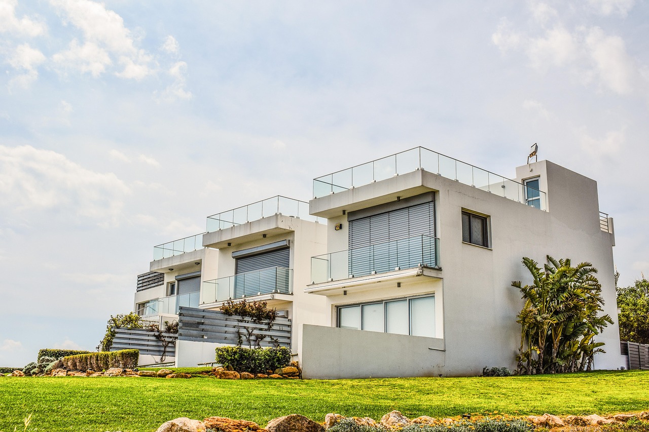 obtenez une estimation précise de la valeur de votre bien immobilier grâce à nos services experts de property valuation. analyse professionnelle du marché, conseils personnalisés et confidentialité garantie.