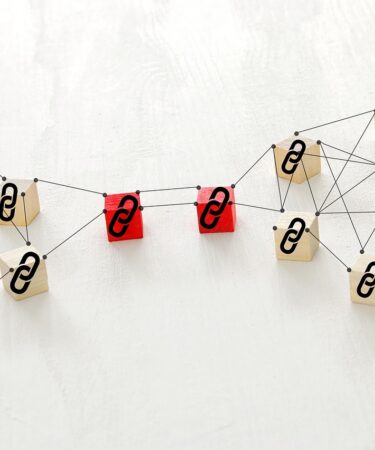découvrez le link building, une stratégie essentielle du référencement naturel (seo) pour gagner en visibilité. apprenez comment obtenir des liens de qualité et améliorer le positionnement de votre site web sur google.