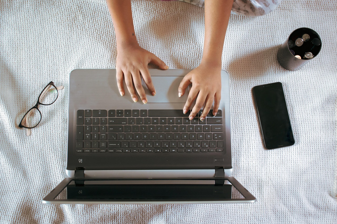 découvrez des conseils, outils et méthodes pour améliorer votre productivité au quotidien et atteindre vos objectifs plus efficacement, que ce soit au travail ou à la maison.