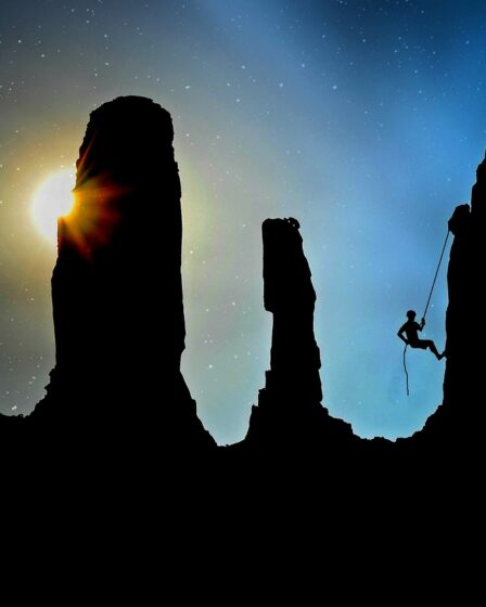 découvrez le plaisir de l'escalade, une activité sportive qui allie endurance, force et plaisir de la nature. conseils, techniques et équipements pour grimper en toute sécurité.