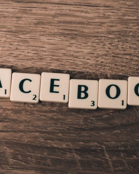 expert en marketing digital spécialisé dans l'optimisation des campagnes en ligne, le référencement seo, la gestion des réseaux sociaux et l'analyse des performances pour booster la croissance de votre entreprise.