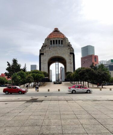 d&eacute;couvrez seo revolution, la solution innovante pour optimiser votre visibilit&eacute; en ligne et propulser votre site web en t&ecirc;te des moteurs de recherche.