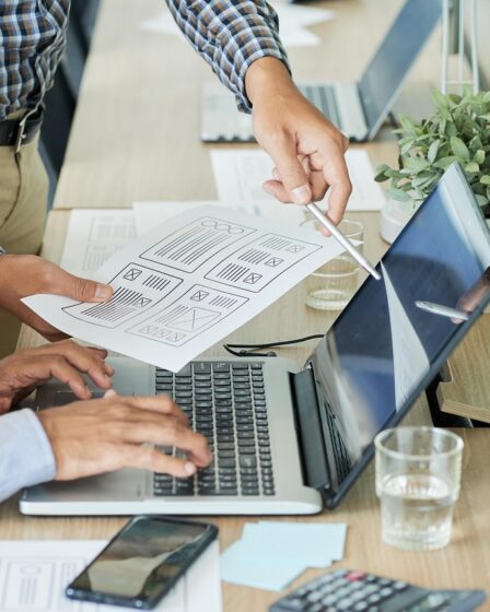 agence digitale spécialisée dans la création de sites web, le marketing en ligne et la transformation numérique pour booster votre visibilité et vos performances.