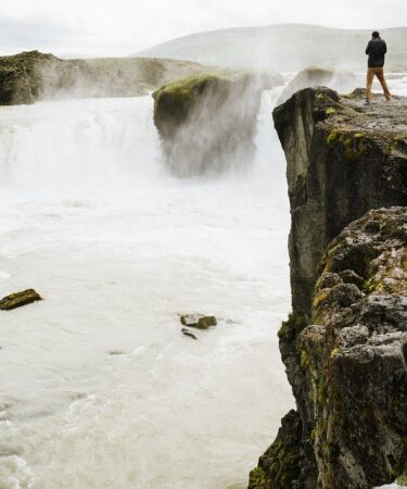 d&eacute;couvrez ibou explorer, votre compagnon id&eacute;al pour des aventures inoubliables en pleine nature. explorez, apprenez et amusez-vous avec ibou explorer !