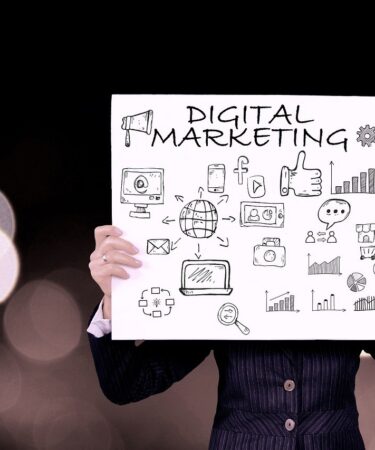 d&eacute;couvrez comment devenir cr&eacute;ateur de contenu en ligne : conseils, outils et strat&eacute;gies pour r&eacute;ussir sur les plateformes digitales.