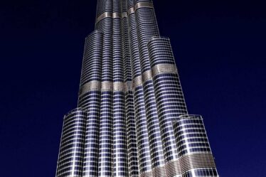 d&eacute;couvrez le concept e-e-a-t, un crit&egrave;re essentiel pour &eacute;valuer la qualit&eacute; et la fiabilit&eacute; des contenus en ligne, bas&eacute; sur l'expertise, l'exp&eacute;rience, l'autorit&eacute; et la fiabilit&eacute;.