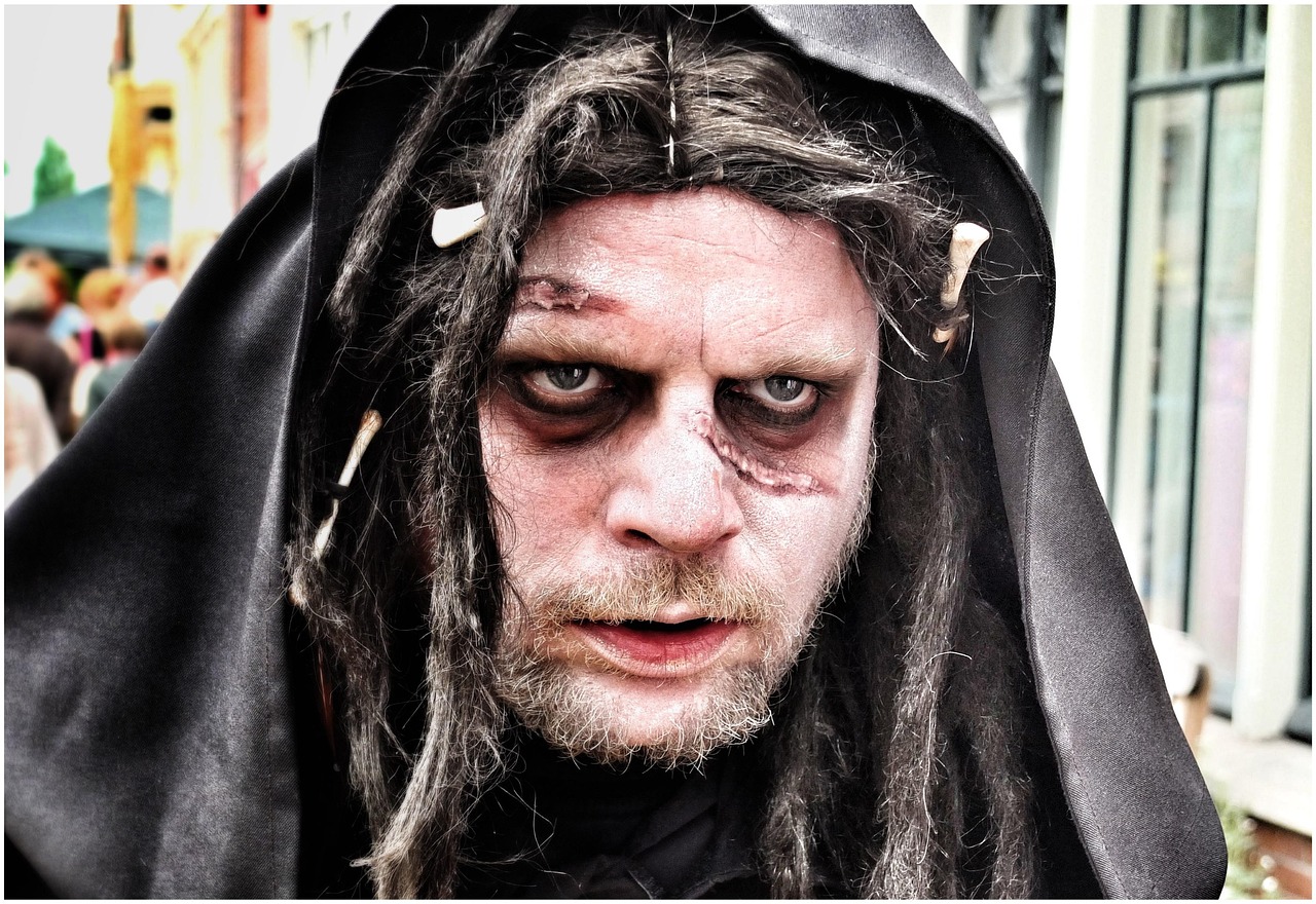 d&eacute;couvrez le fest-noz, une f&ecirc;te traditionnelle bretonne anim&eacute;e par des danses et musiques folkloriques, r&eacute;unissant communaut&eacute;s et passionn&eacute;s dans une ambiance conviviale.