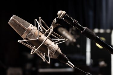 d&eacute;couvrez looker studio, l'outil puissant de visualisation et d'analyse de donn&eacute;es qui vous aide &agrave; transformer vos informations en tableaux de bord interactifs et rapports personnalis&eacute;s.